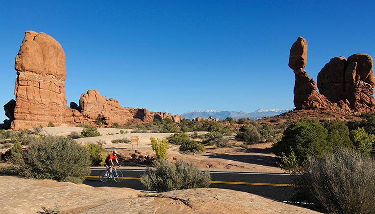 Bcyq-canyonlands-biking